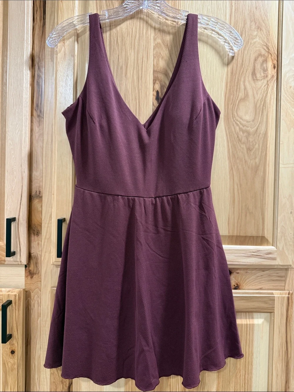 SPANX Pique’ Size L Textured V-Neck Mini Swim Bathing Suit Dress in Burgundy